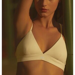 Alo Splendor Bra NWT Lemon Ice